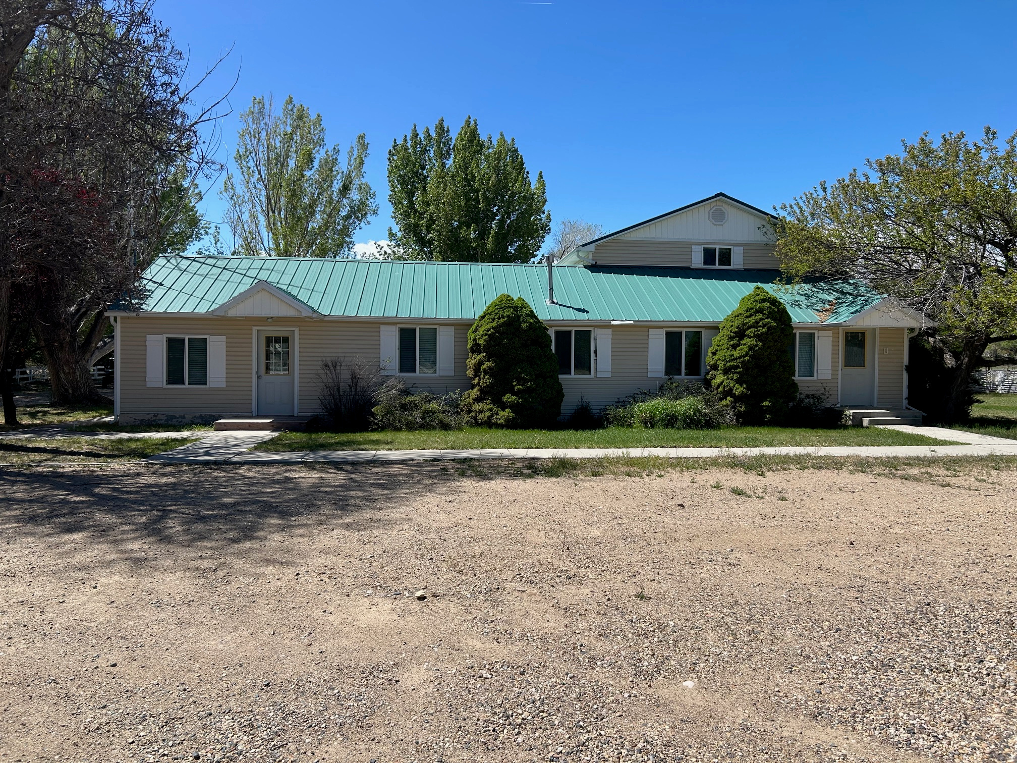 main property photo 8