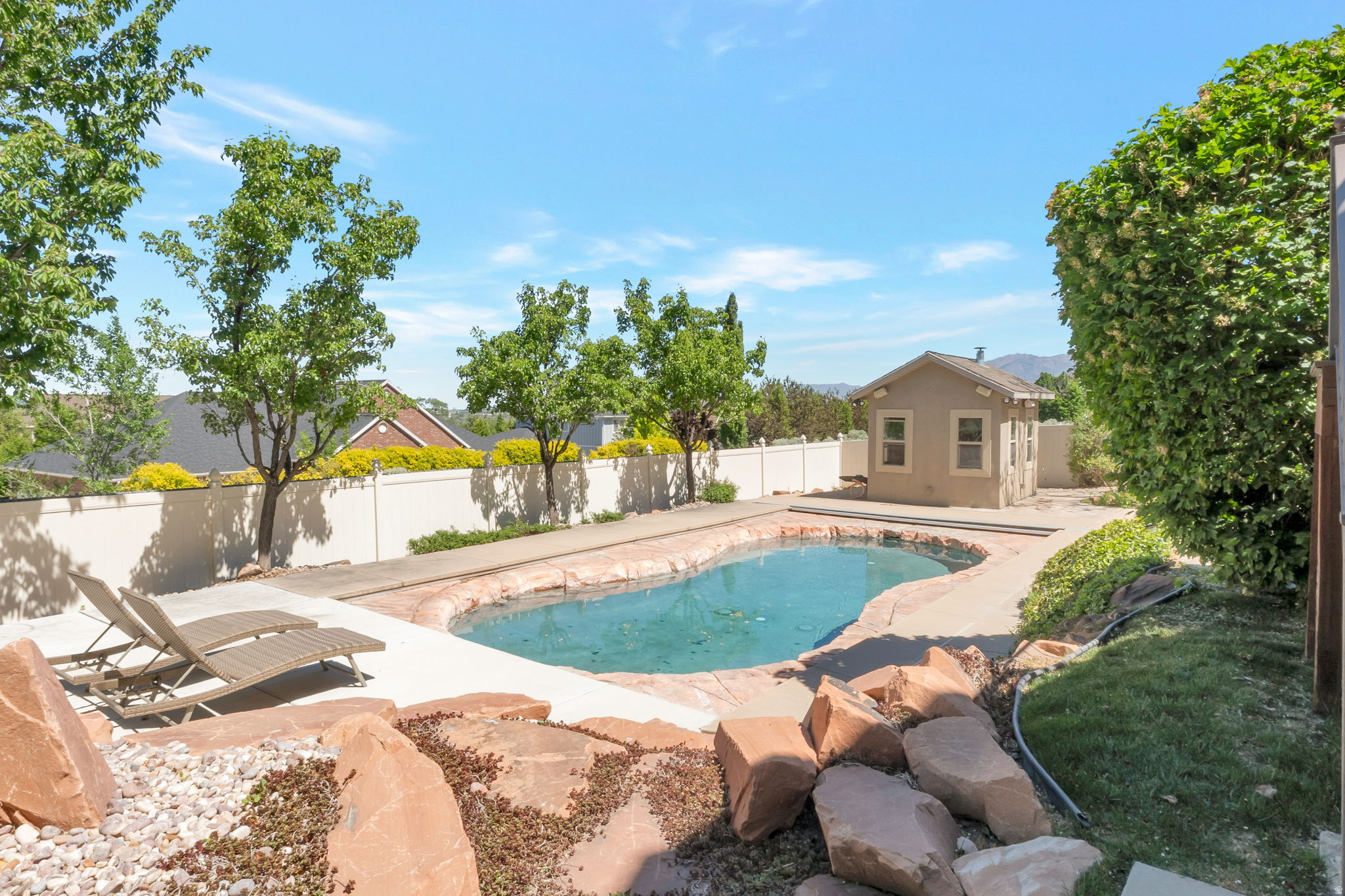 main property photo 63