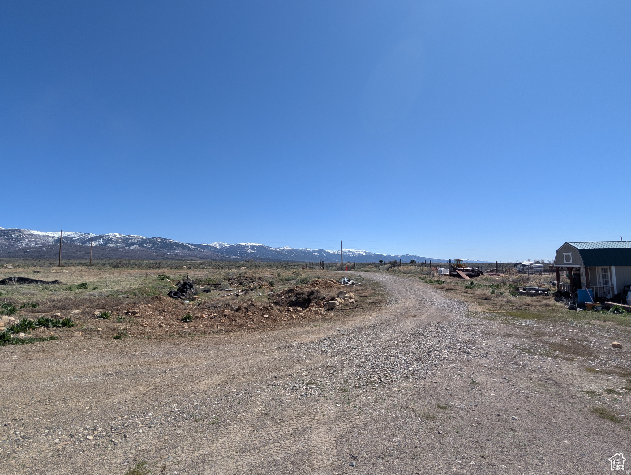main property photo 6
