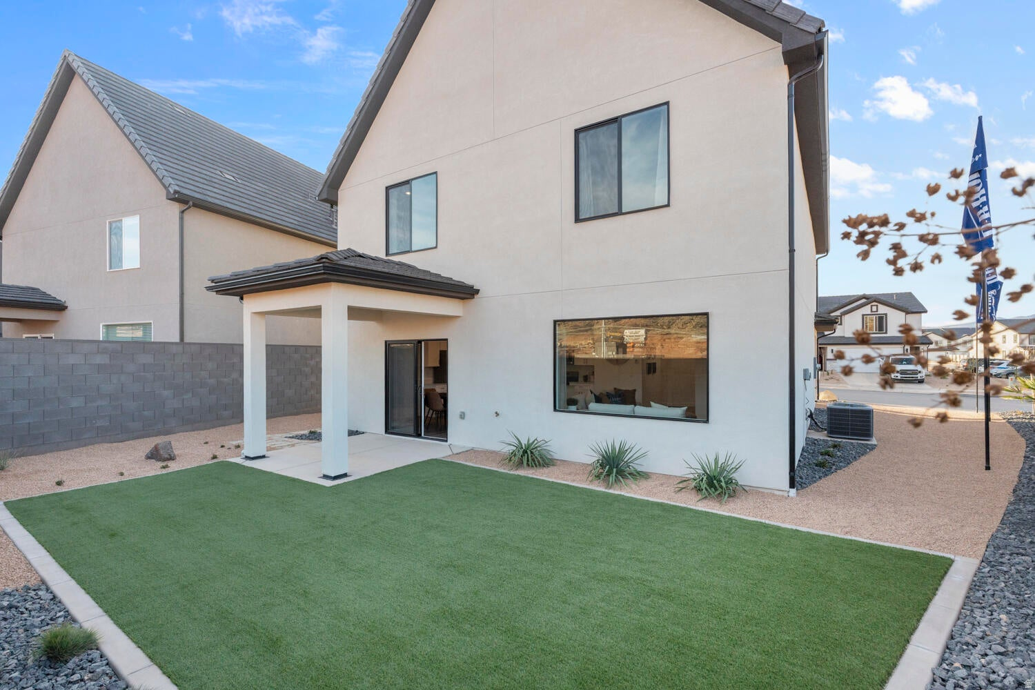 main property photo 36