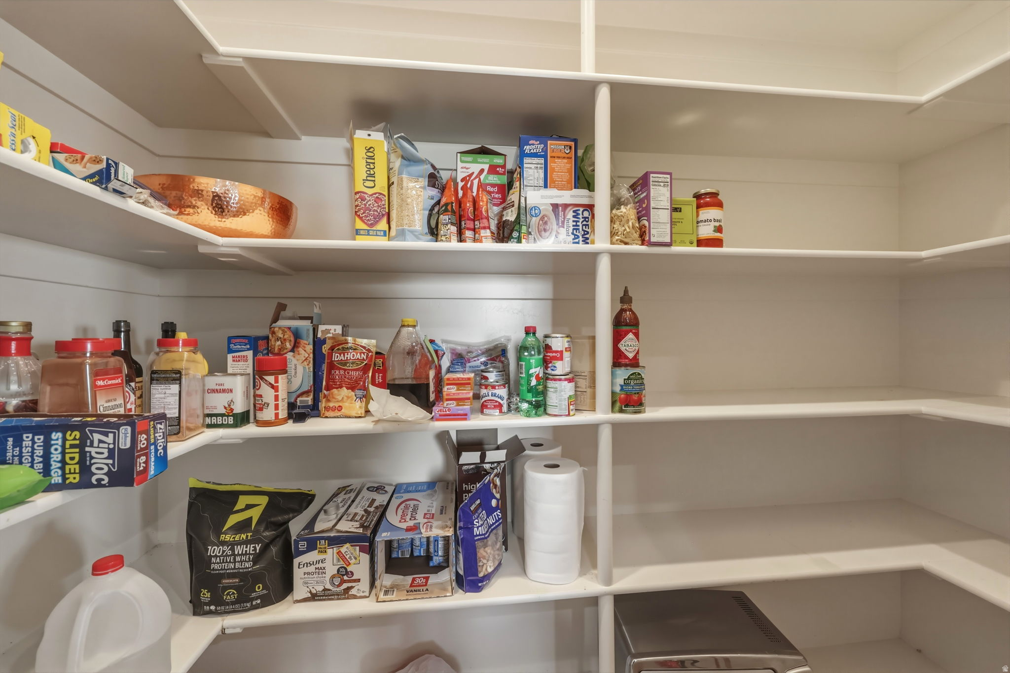 main property photo 32