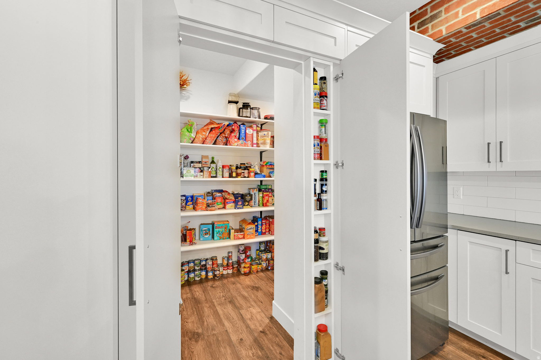 main property photo 17