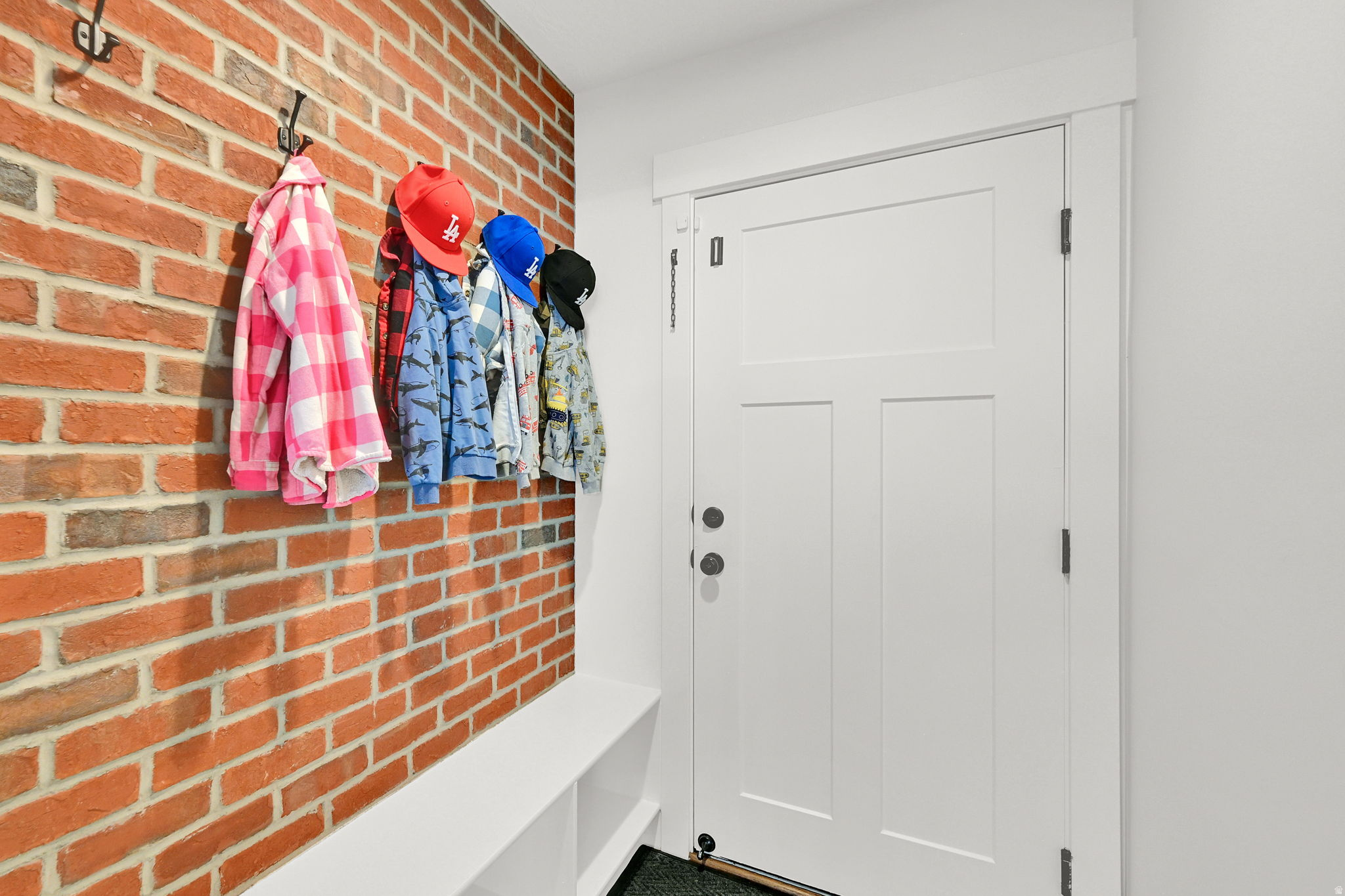 main property photo 20