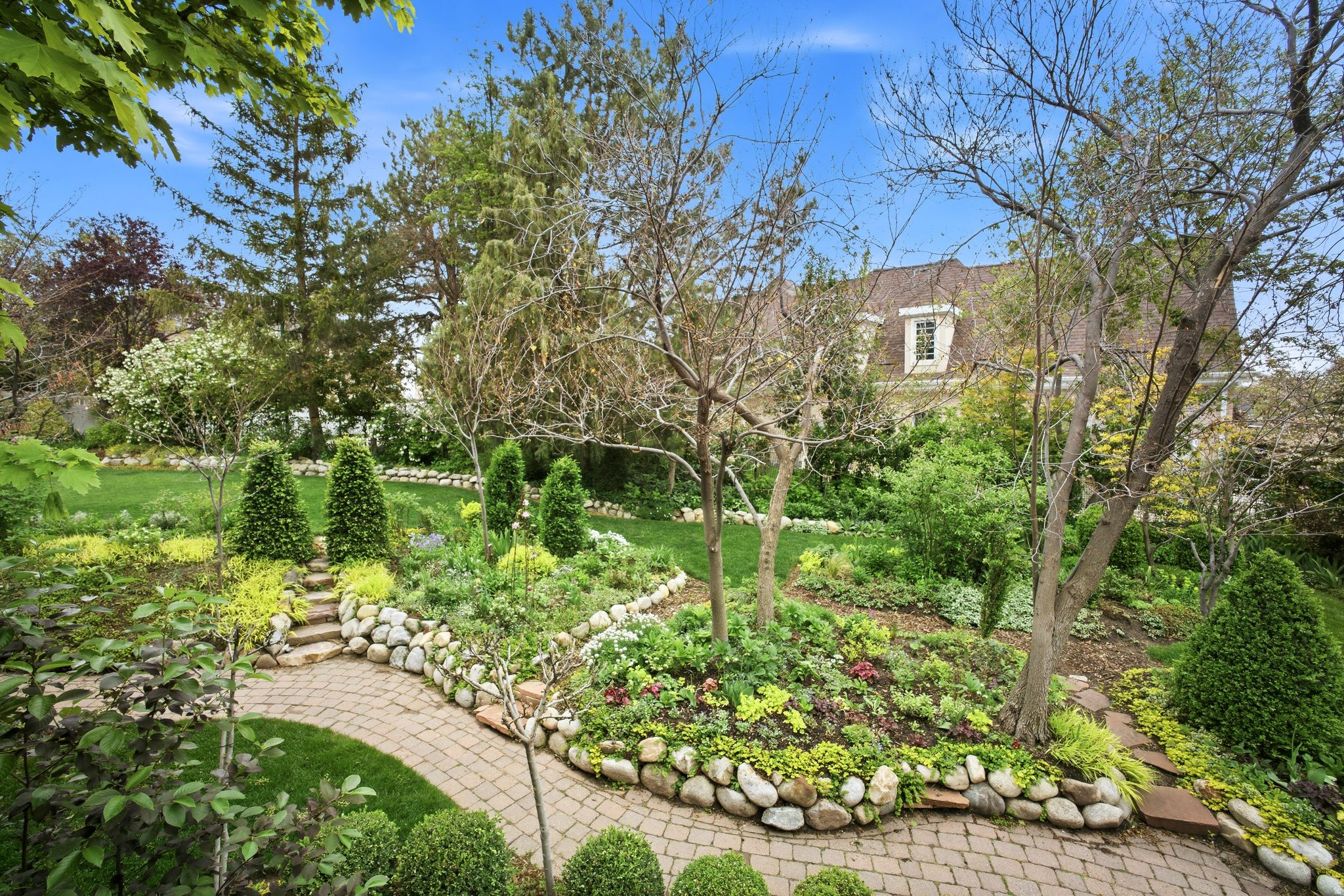main property photo 44