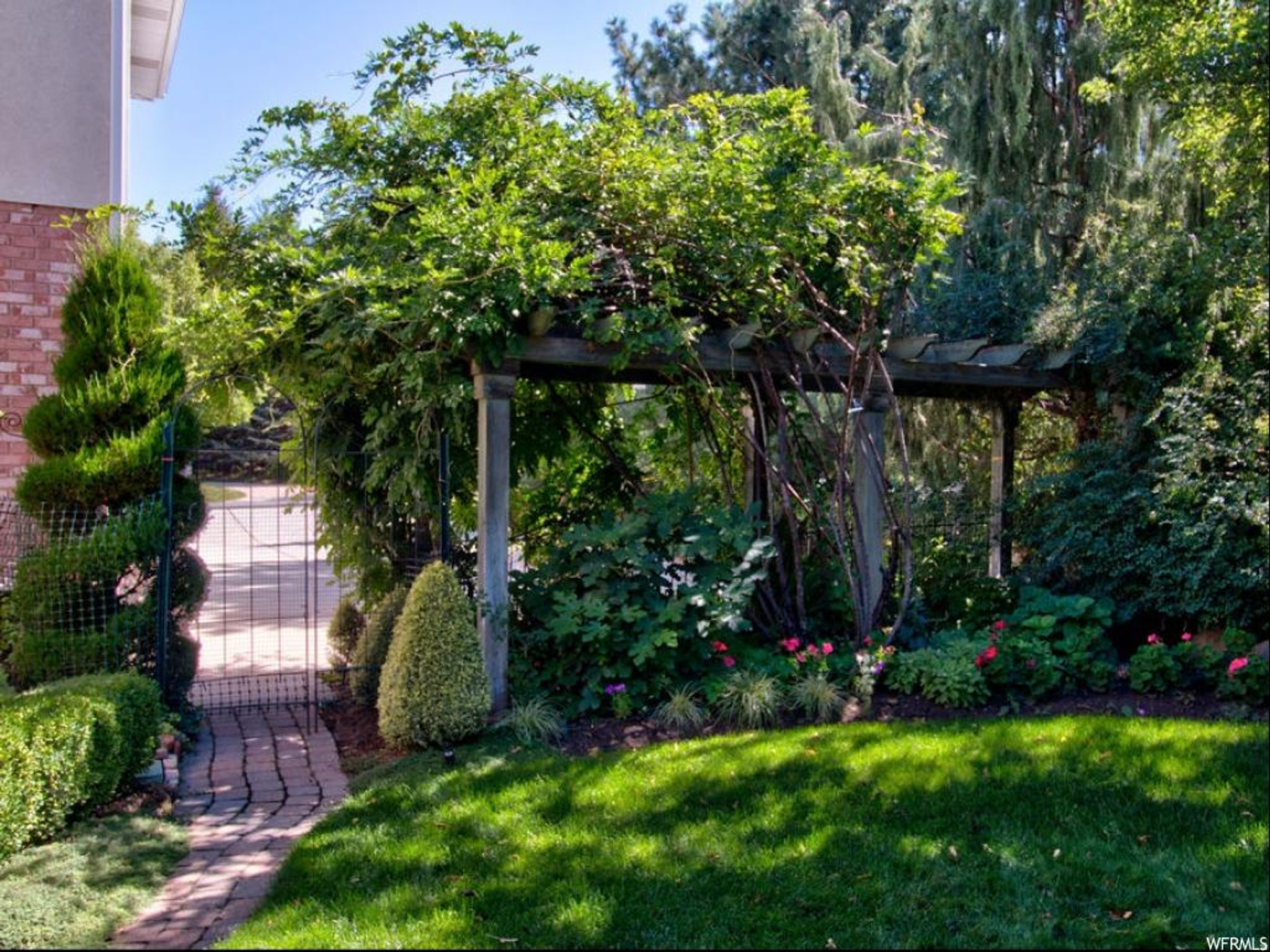 main property photo 47
