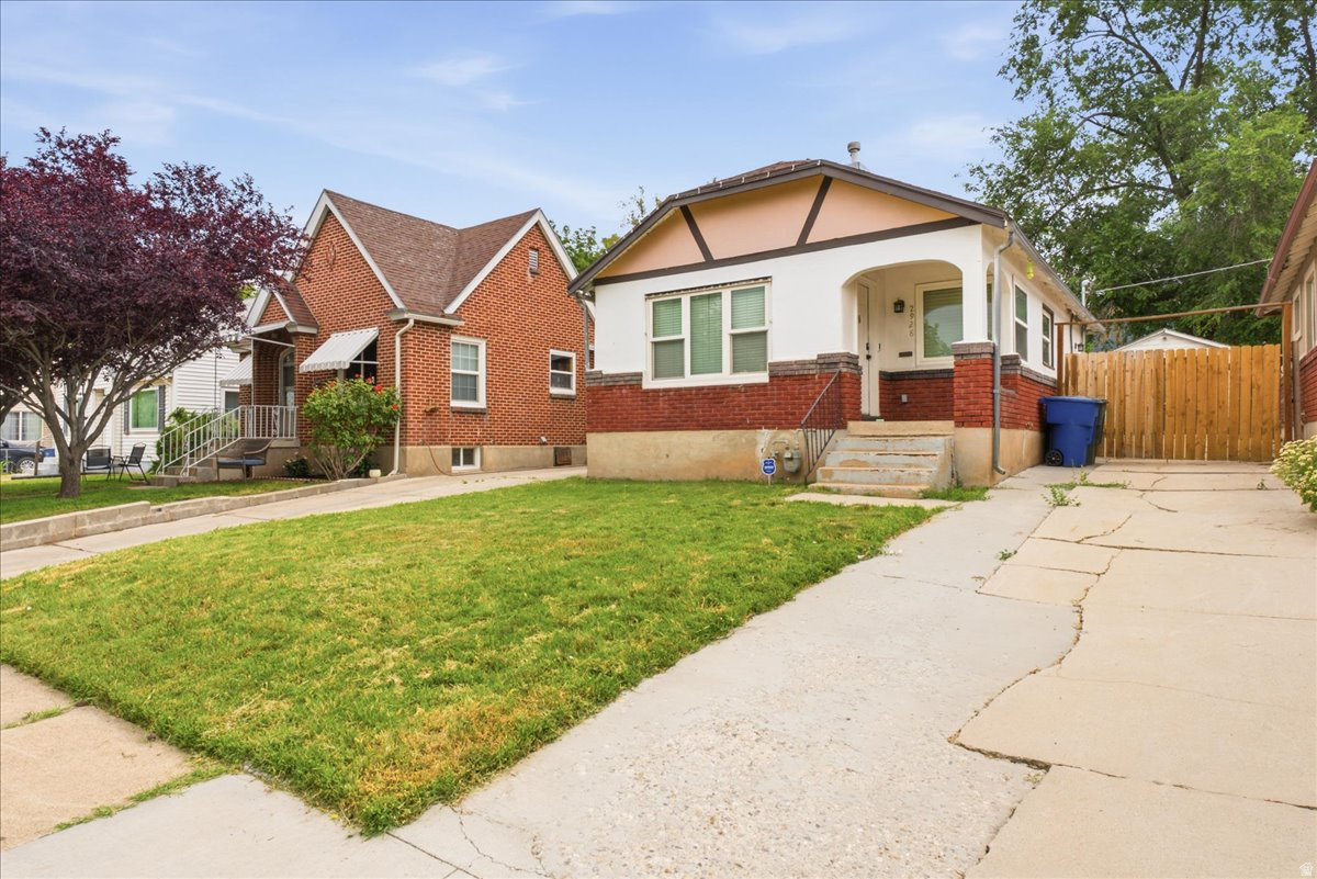 main property photo 2