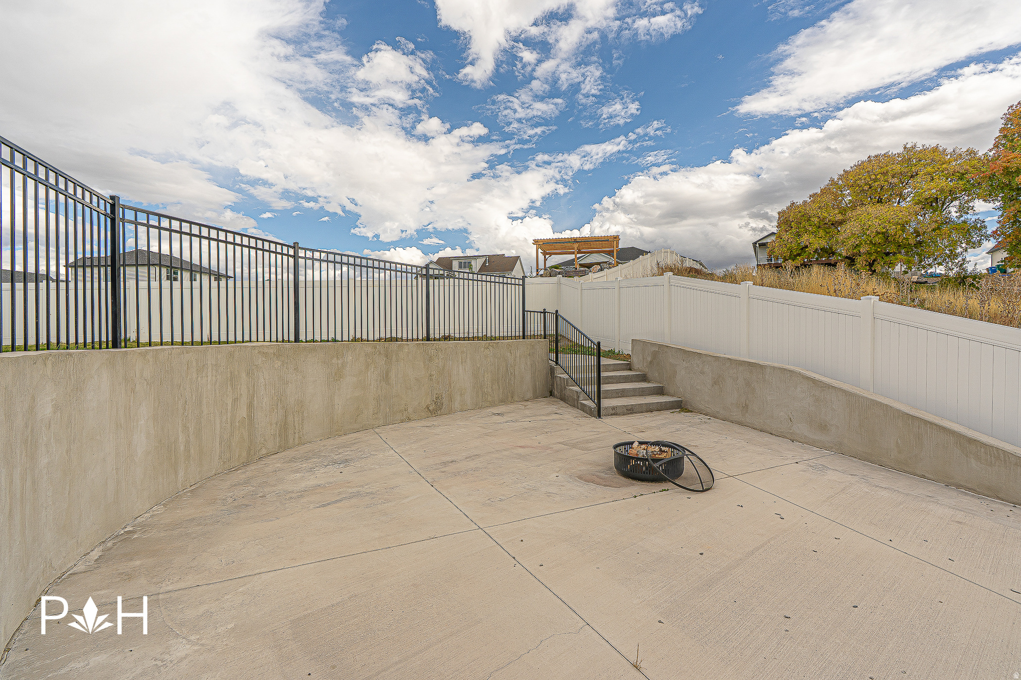 main property photo 77