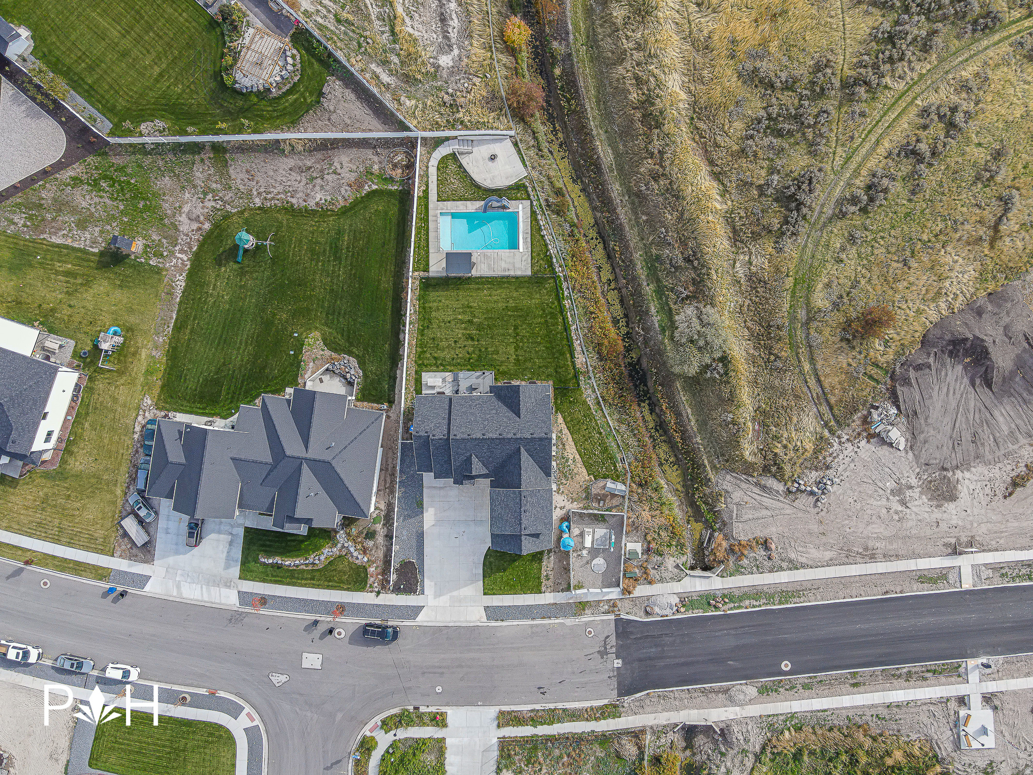 main property photo 80
