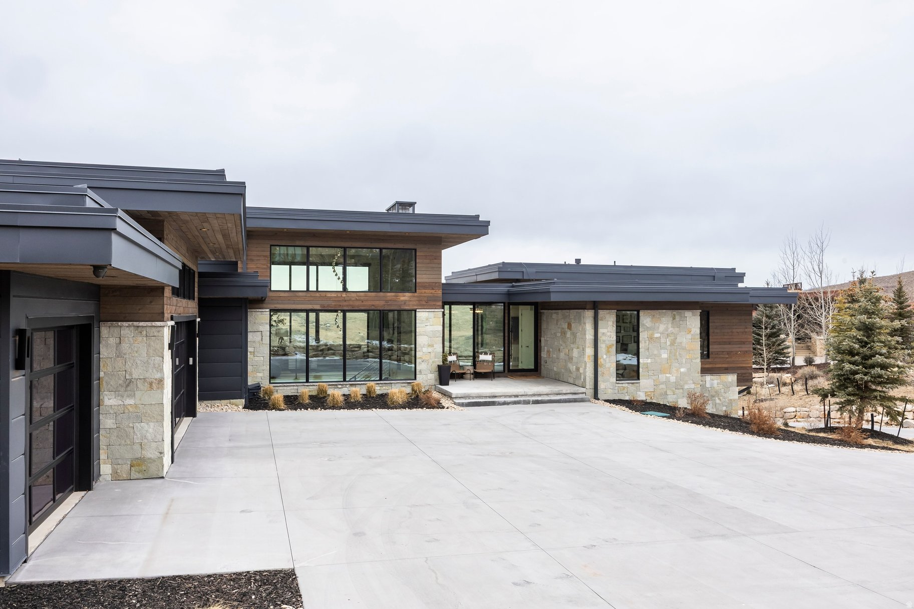 main property photo 63
