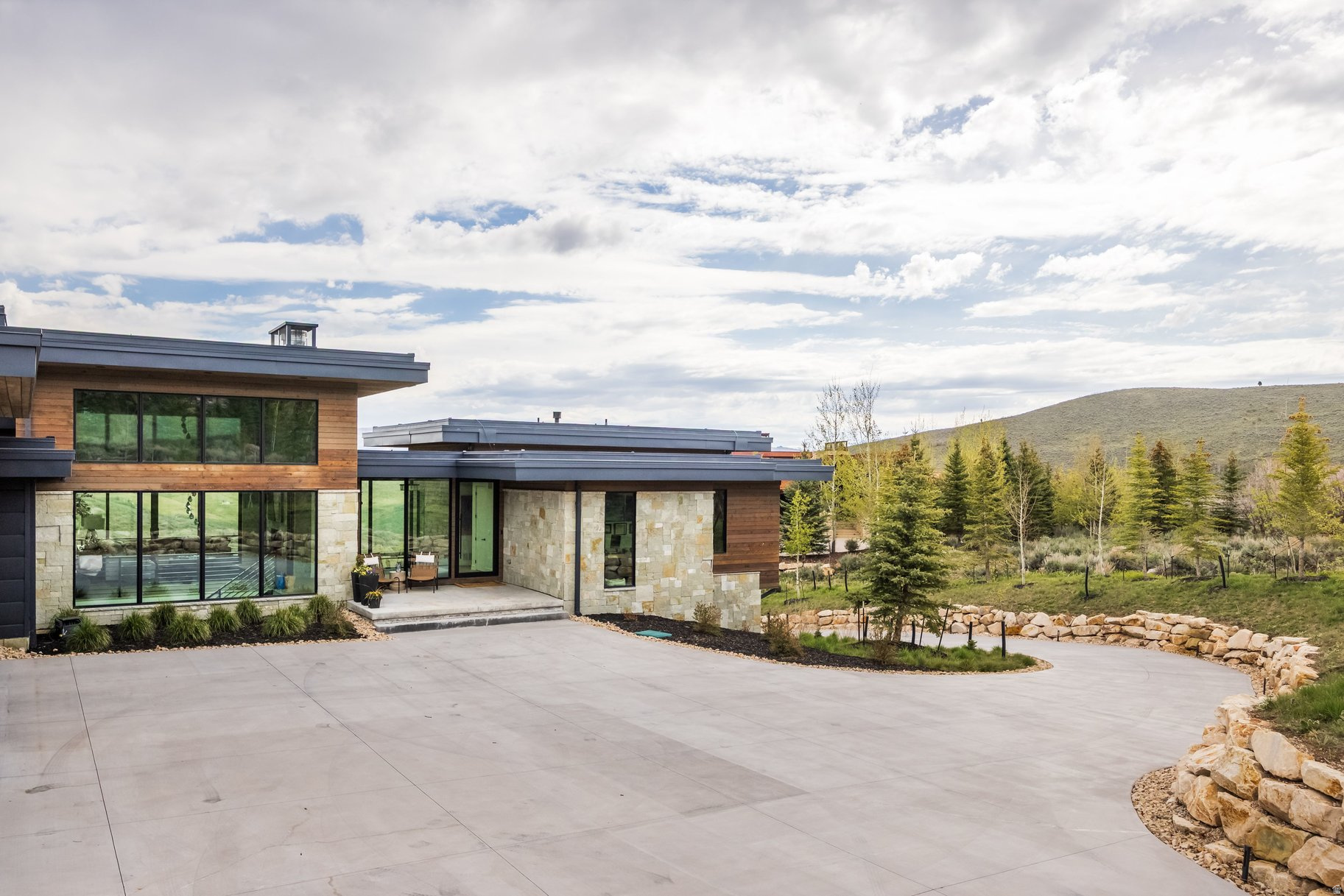 main property photo 65