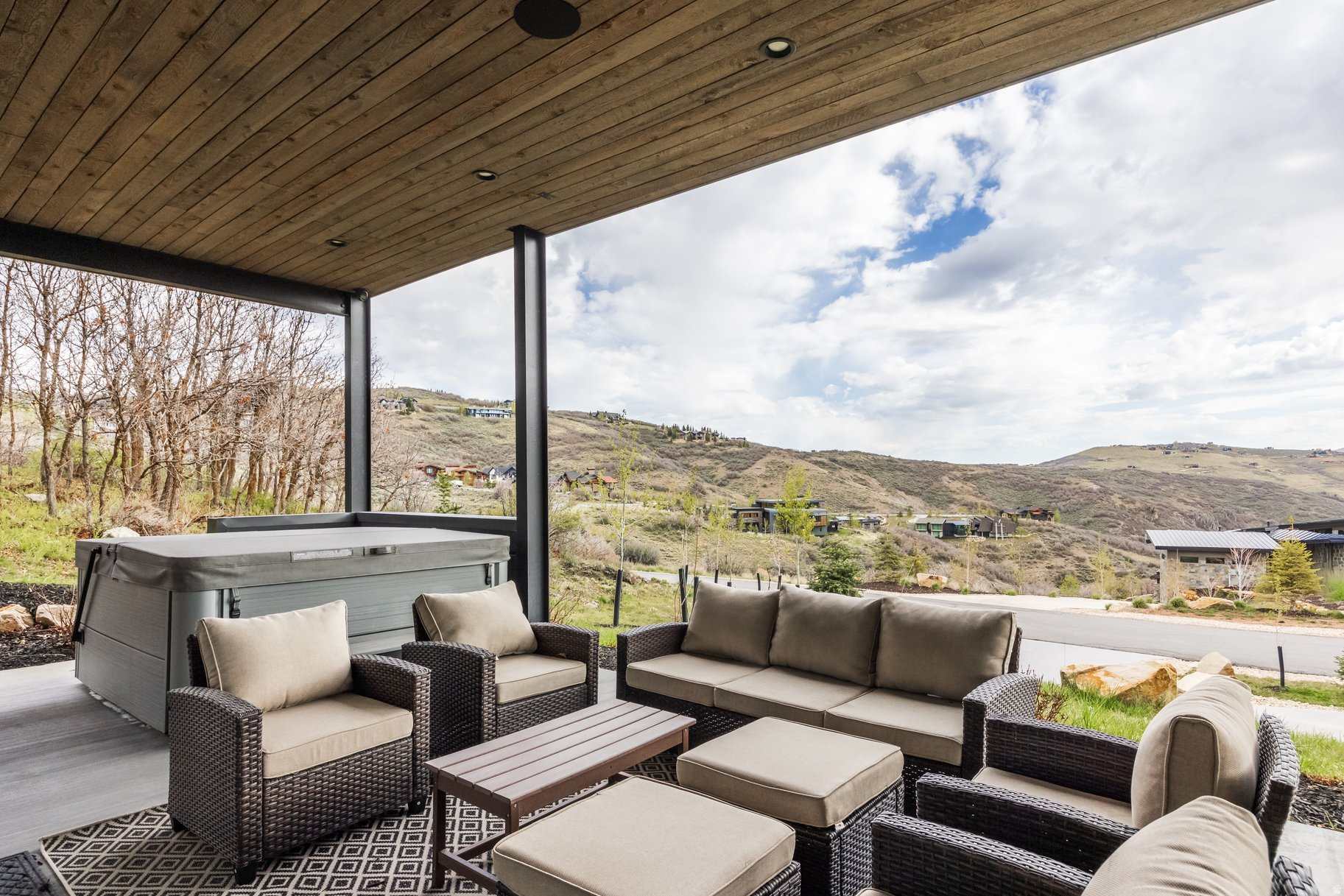 main property photo 66
