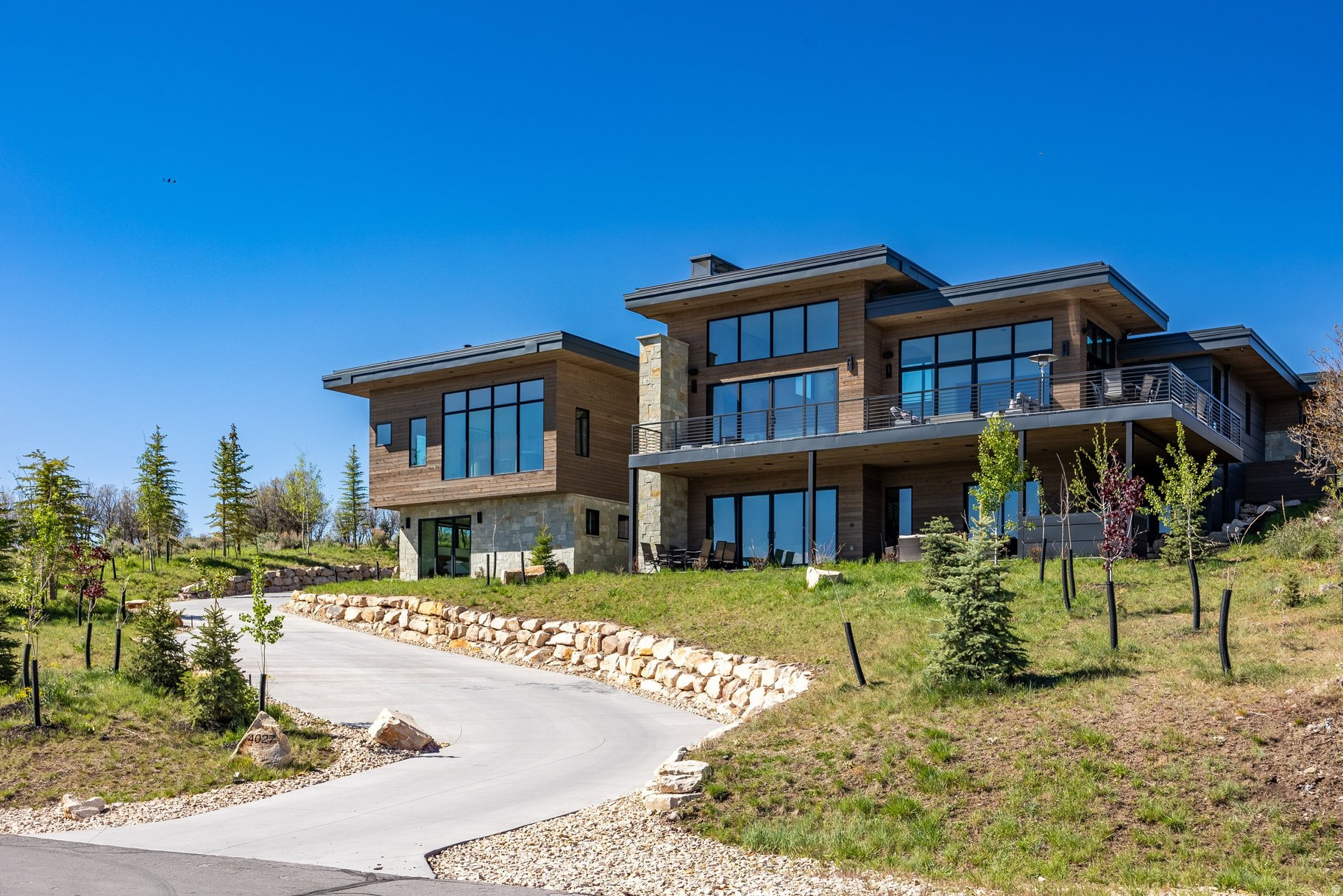 main property photo 76