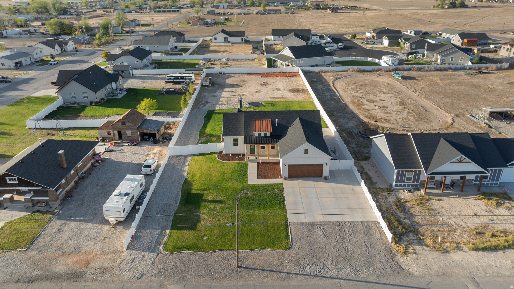 main property photo 43
