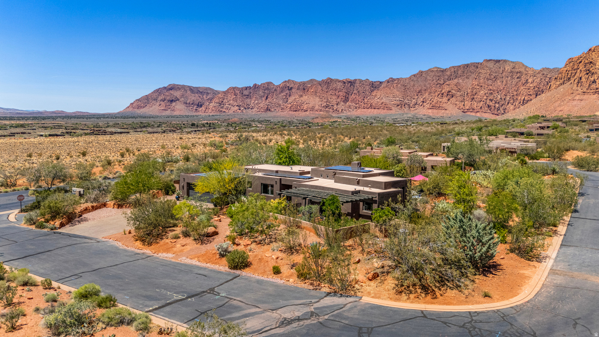 main property photo 4