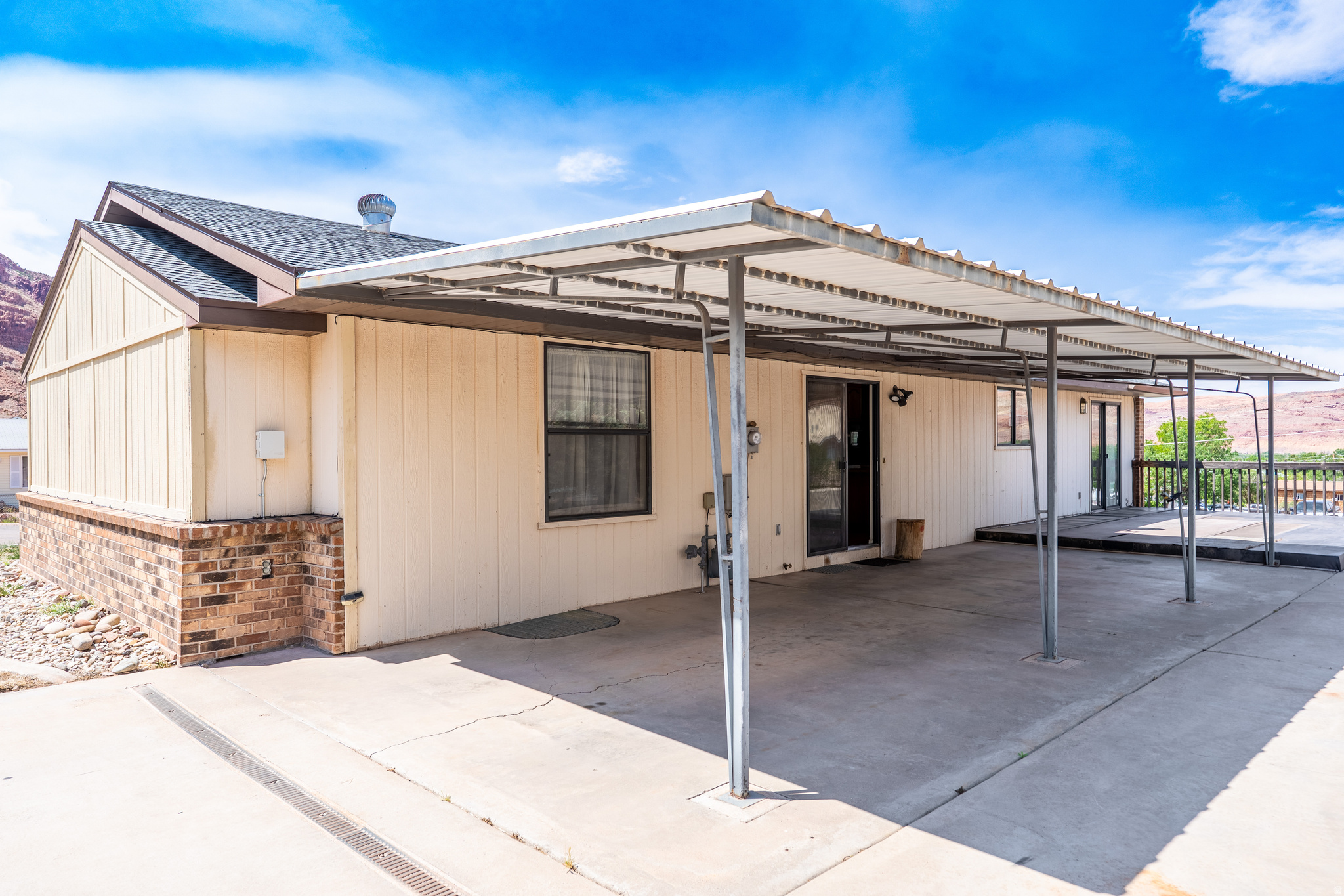 main property photo 43