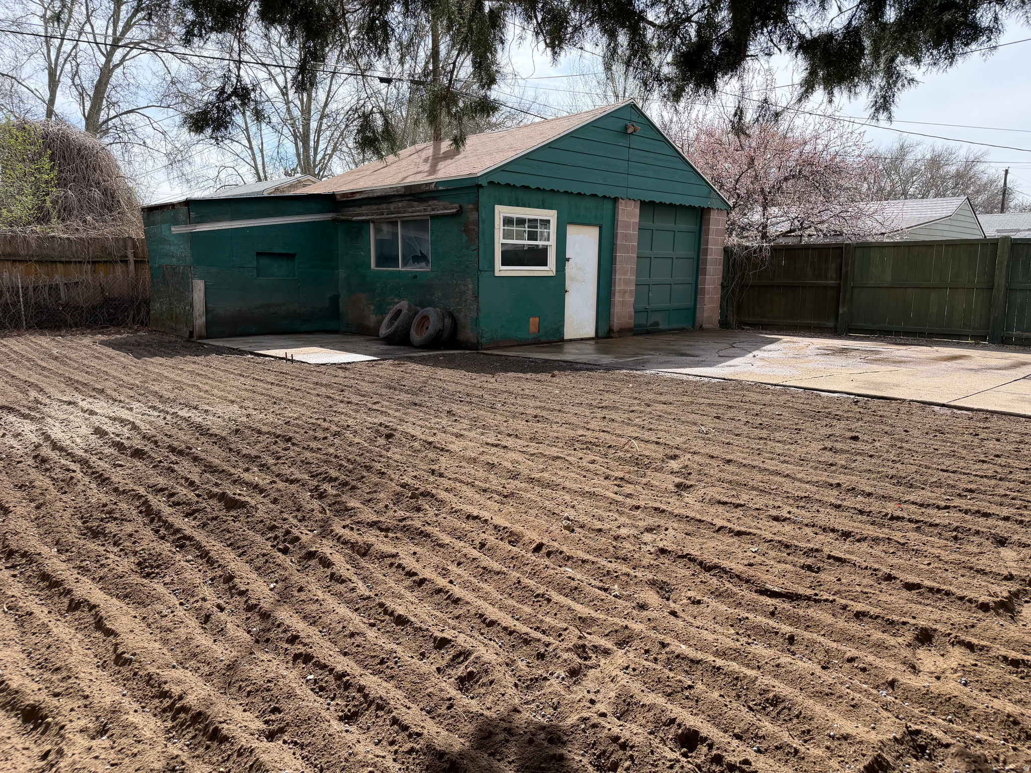 main property photo 5