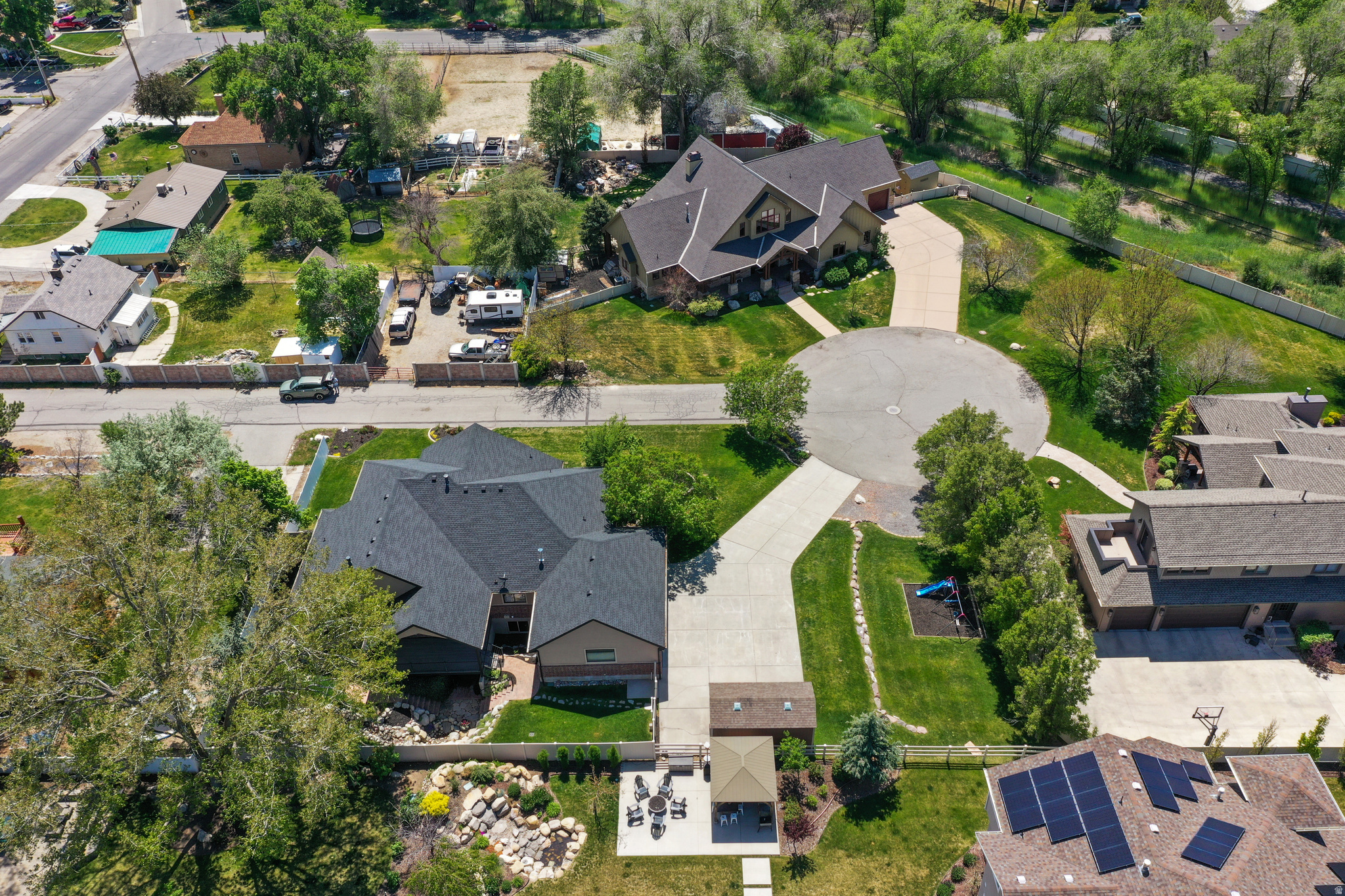 main property photo 70
