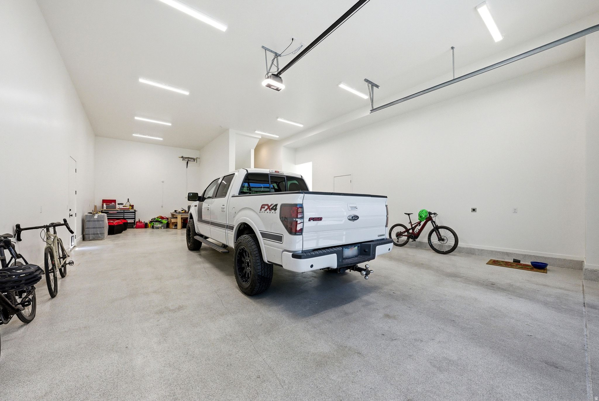 main property photo 111