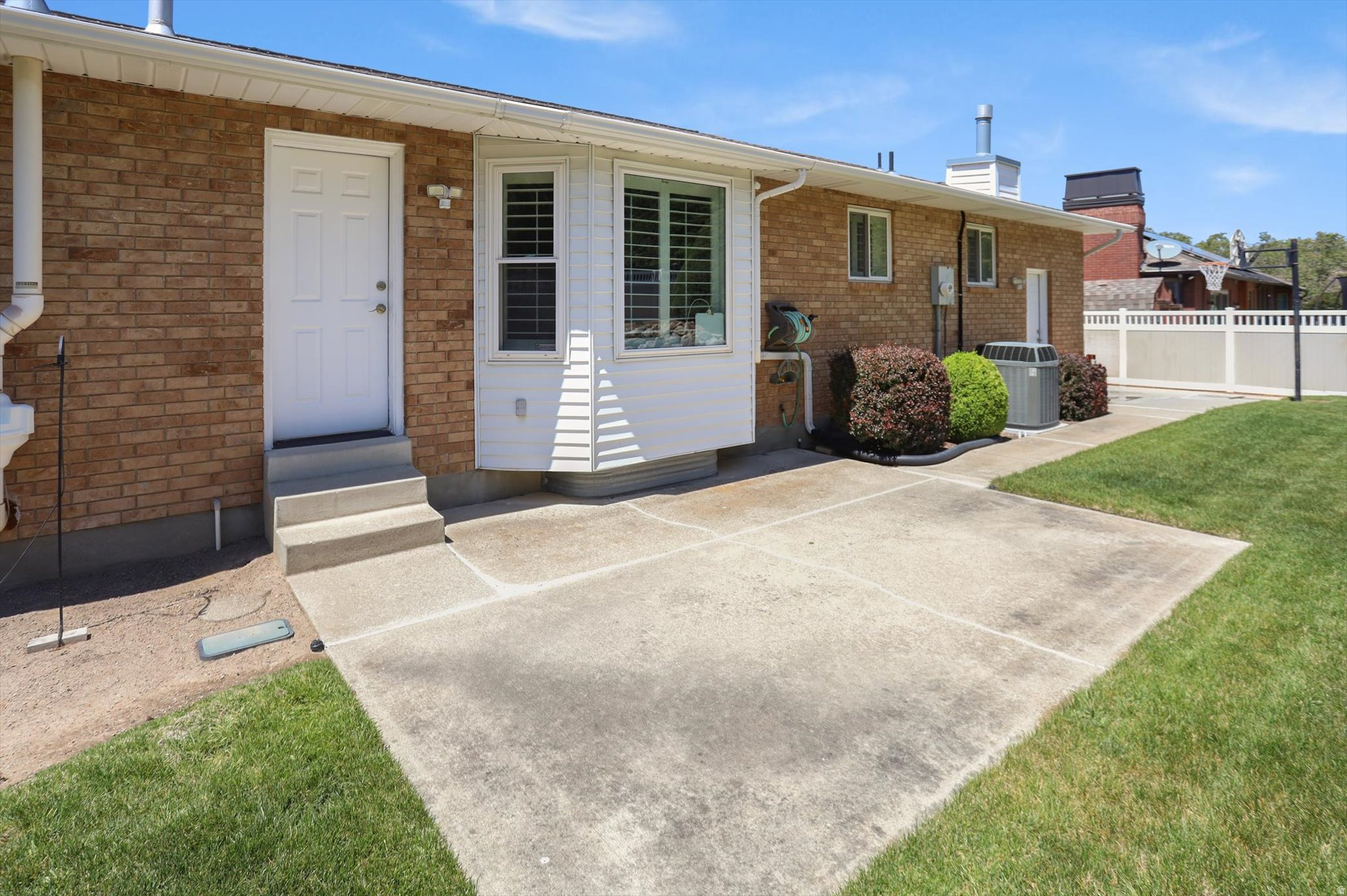 main property photo 47