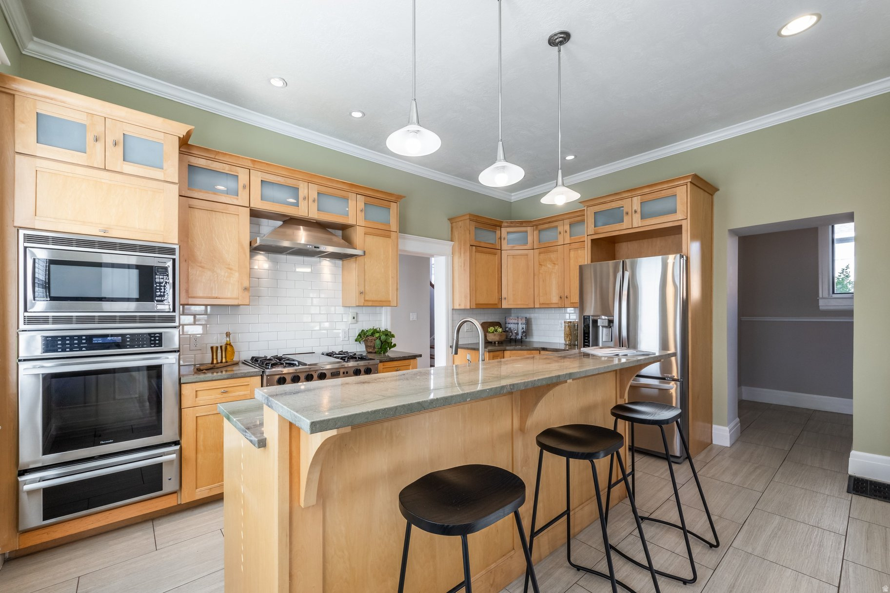 main property photo 20