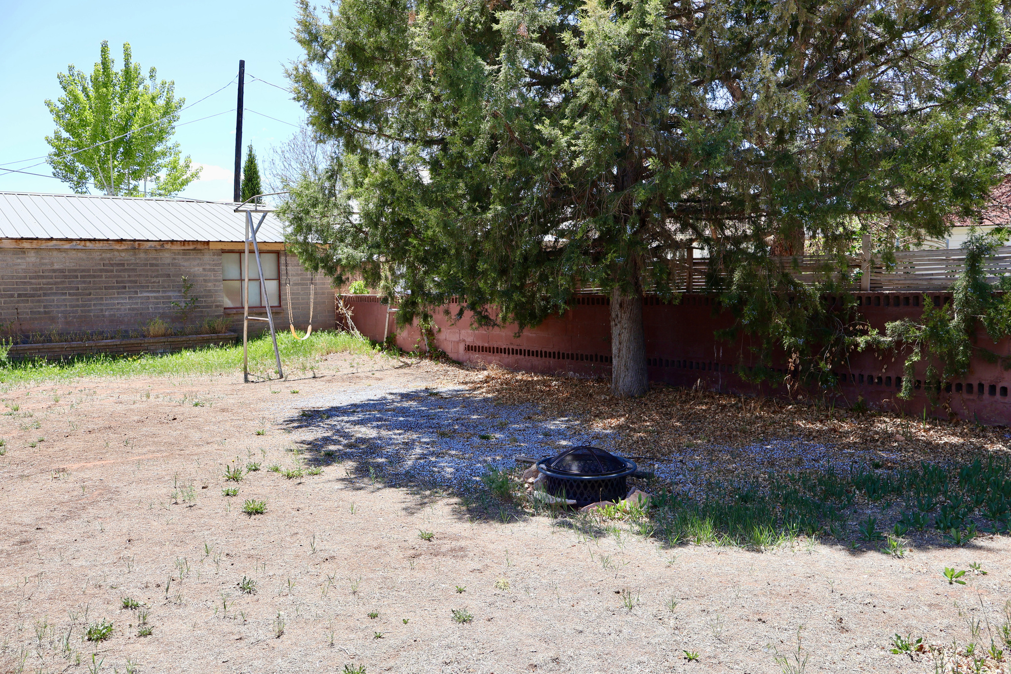 main property photo 23