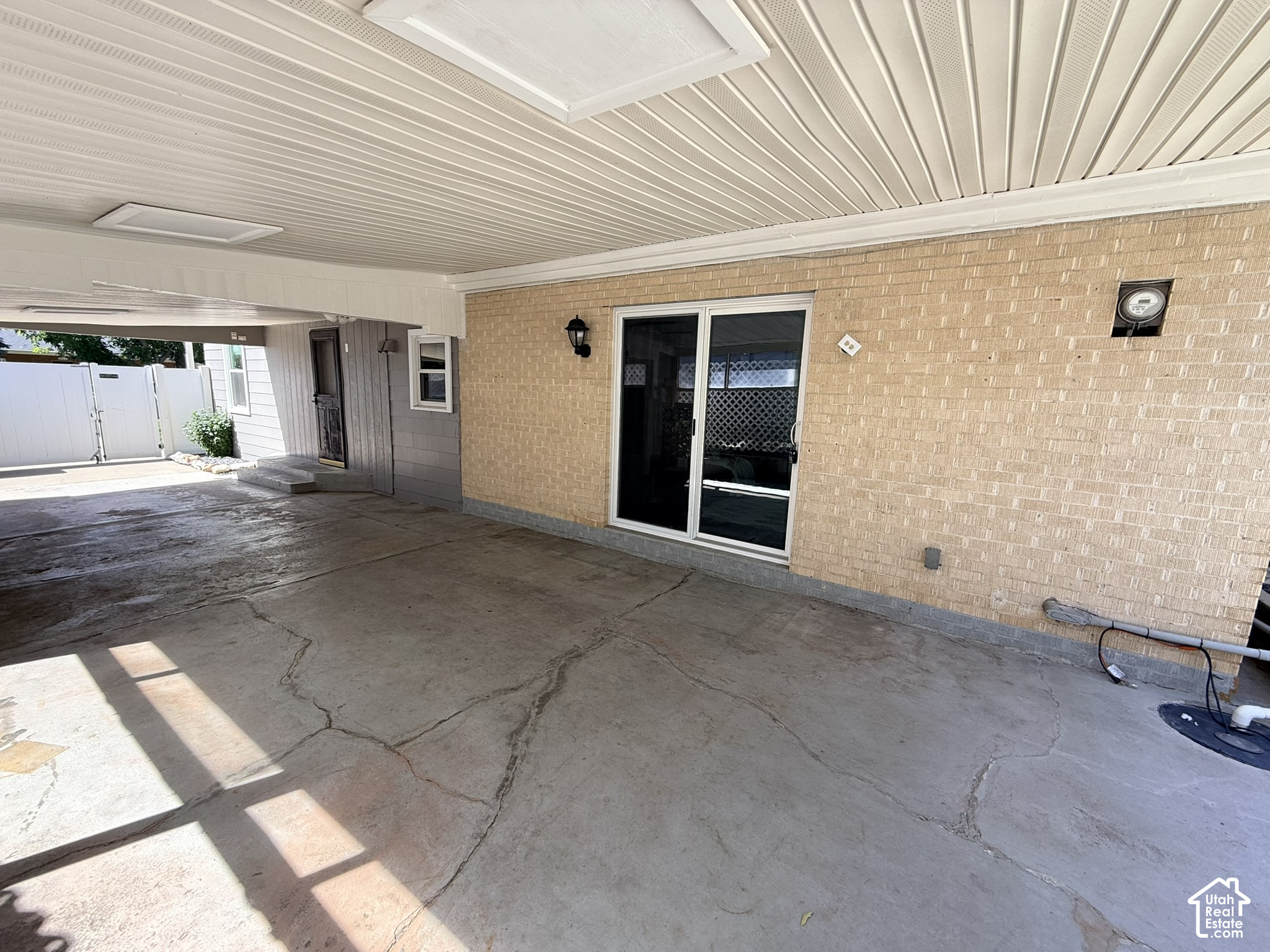 main property photo 20