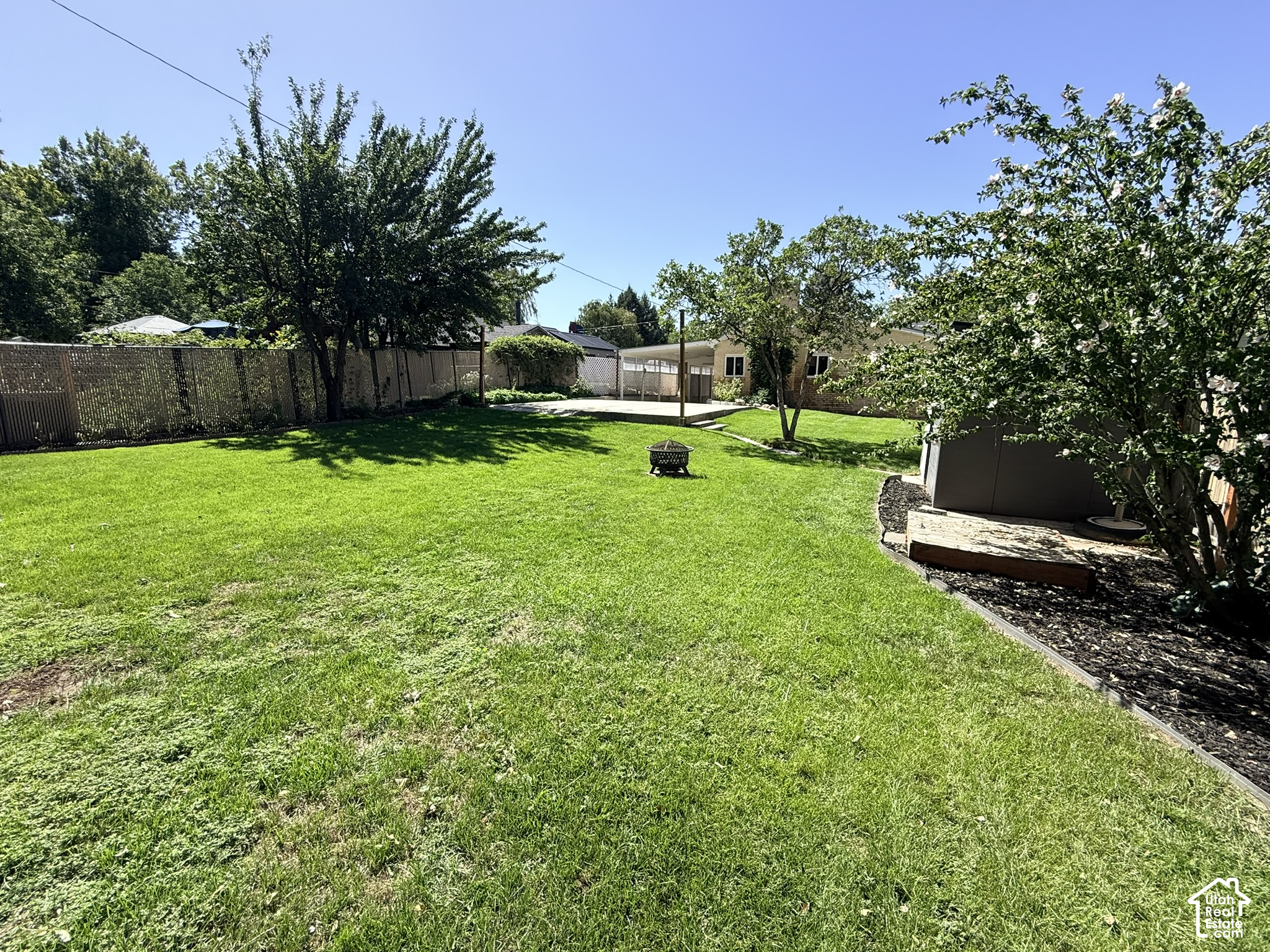 main property photo 24