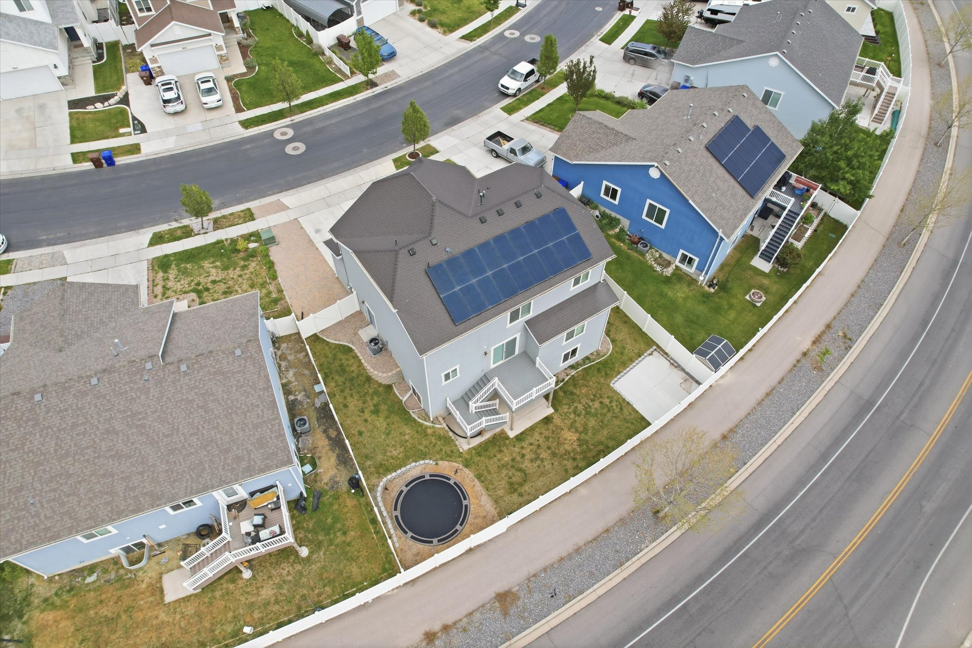 main property photo 25