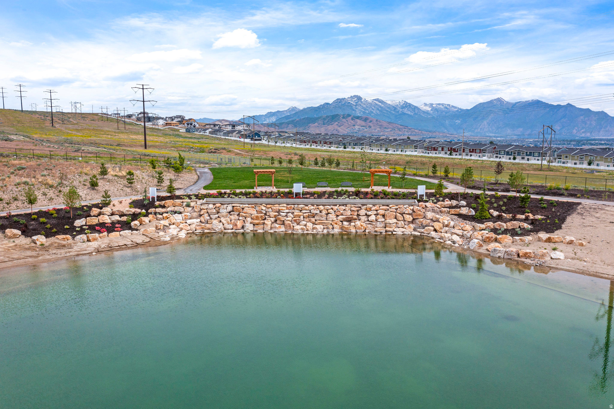 main property photo 33