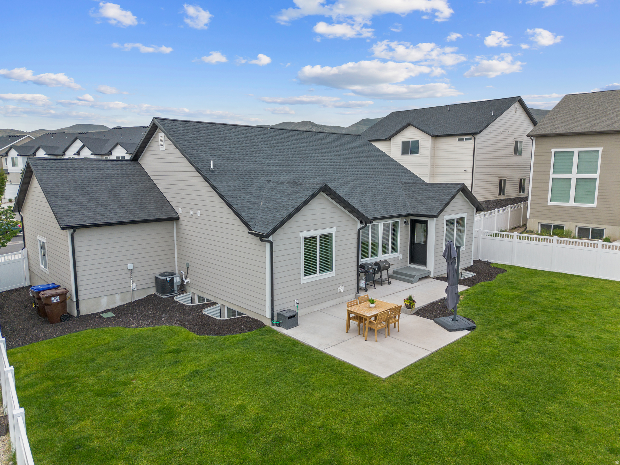 main property photo 60