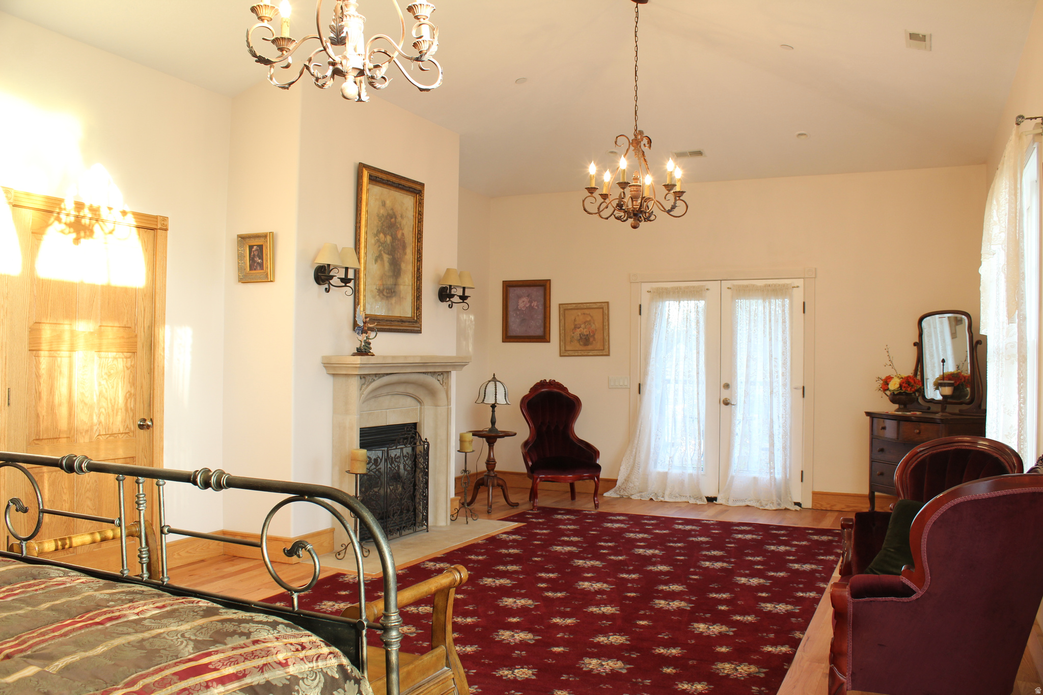 main property photo 20