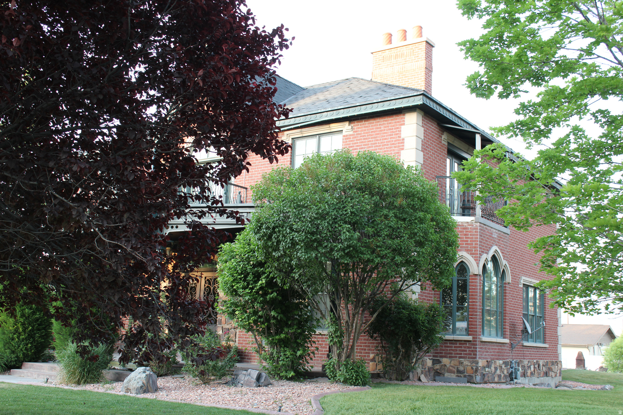 main property photo 36