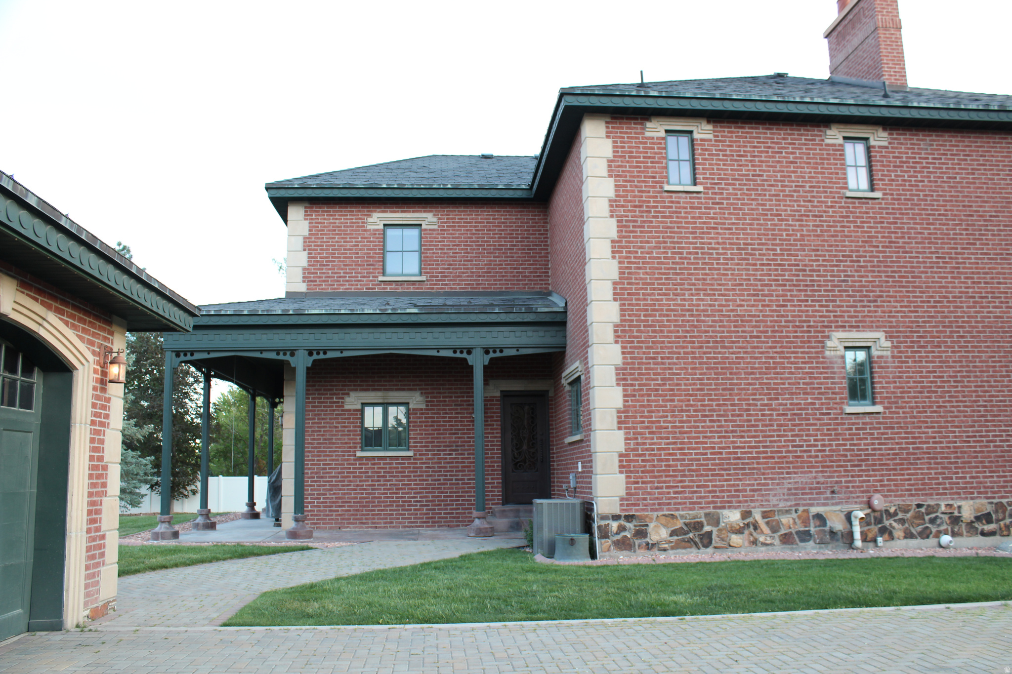 main property photo 40