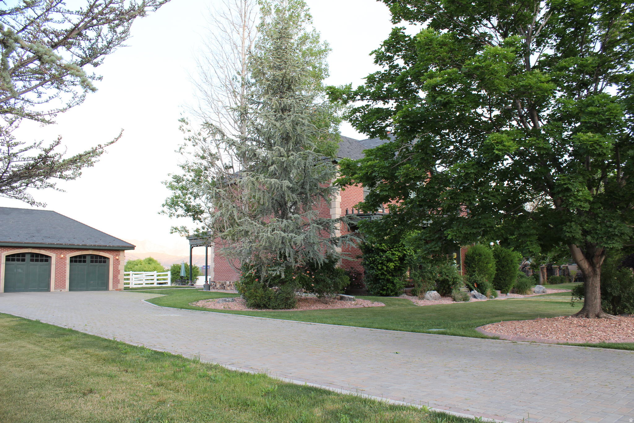 main property photo 43