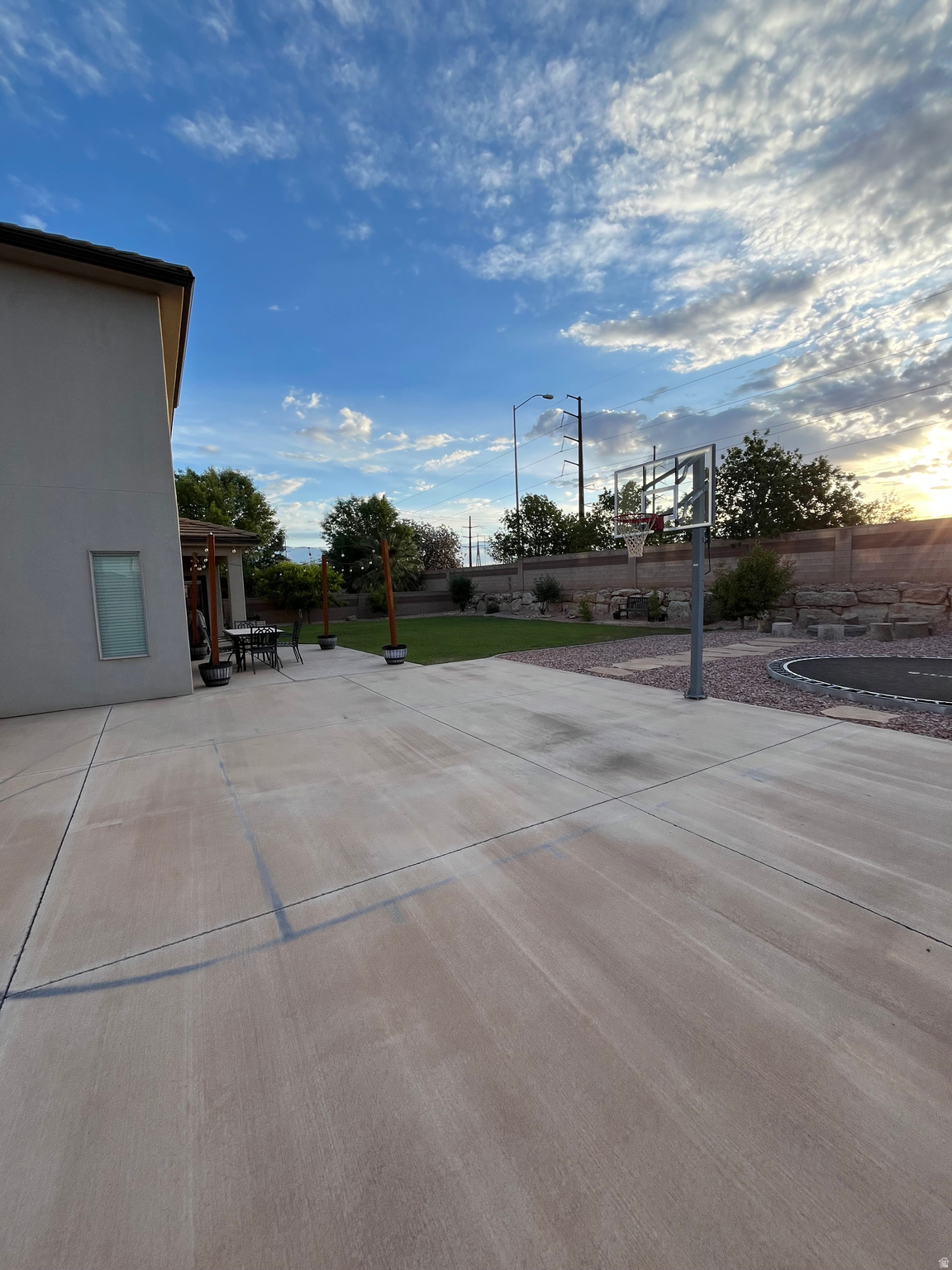 main property photo 25