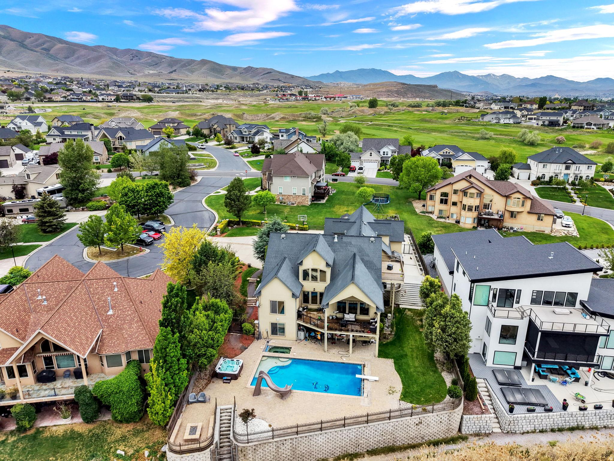 main property photo 51