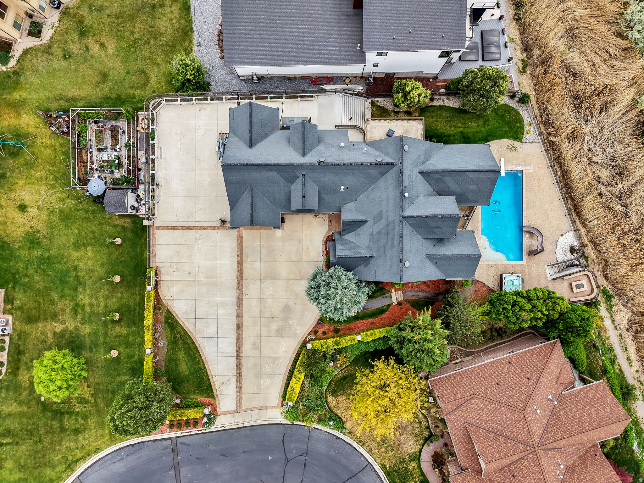 main property photo 56