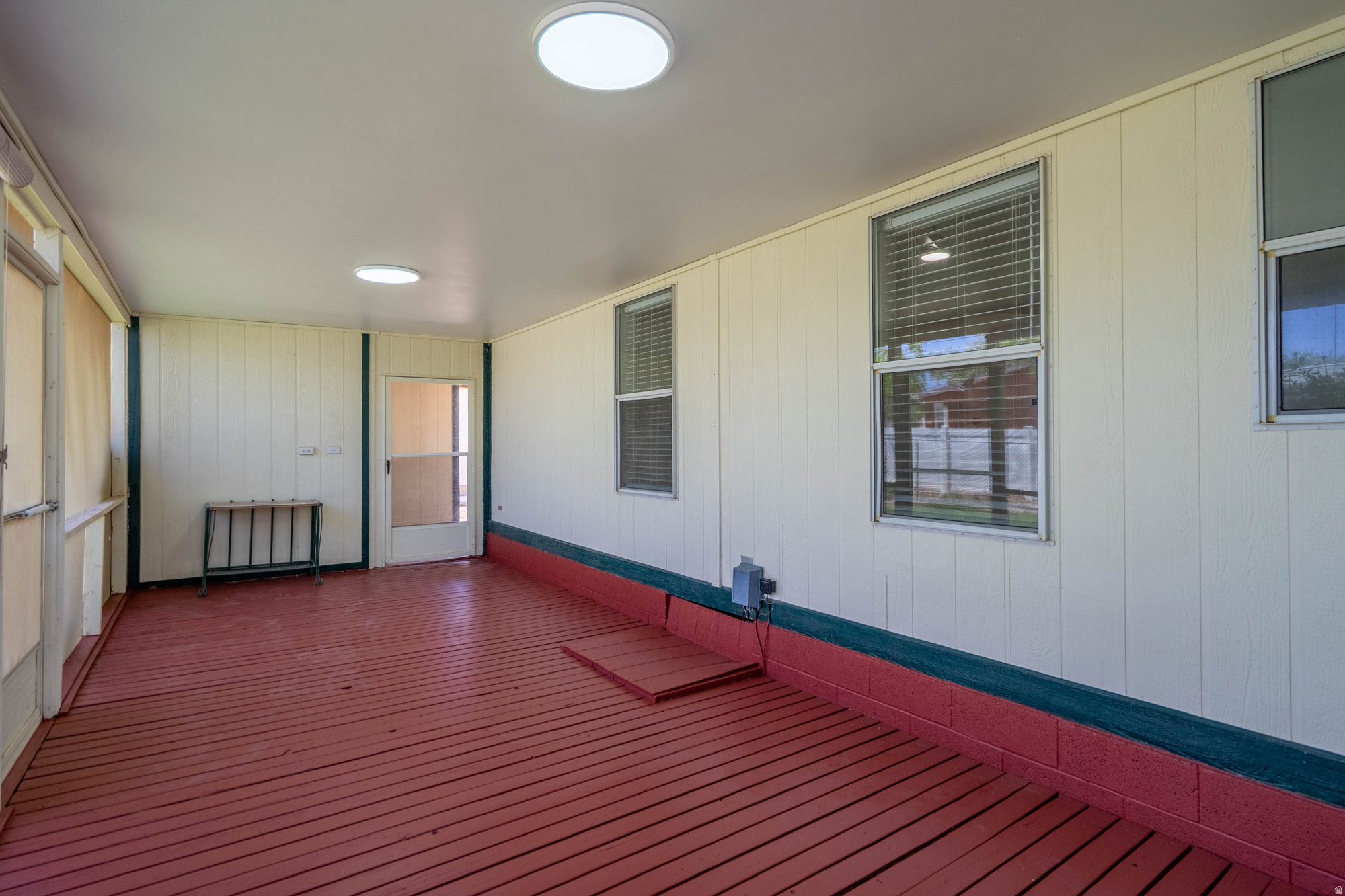 main property photo 50