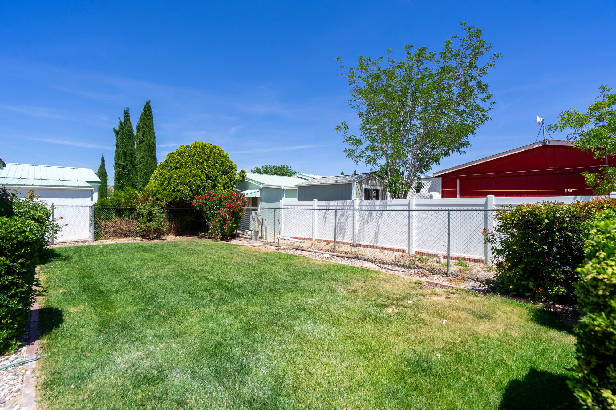 main property photo 58