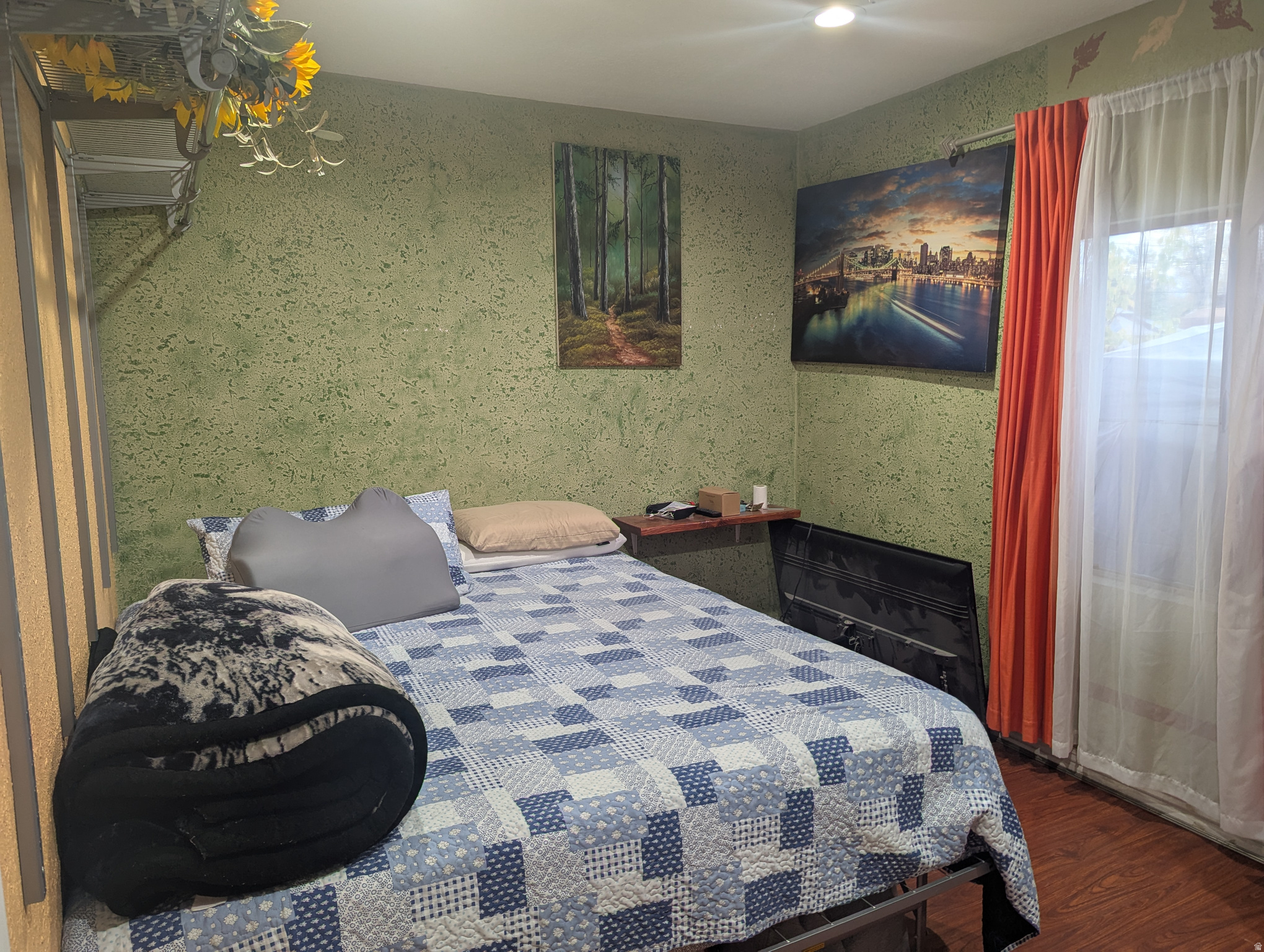 main property photo 8