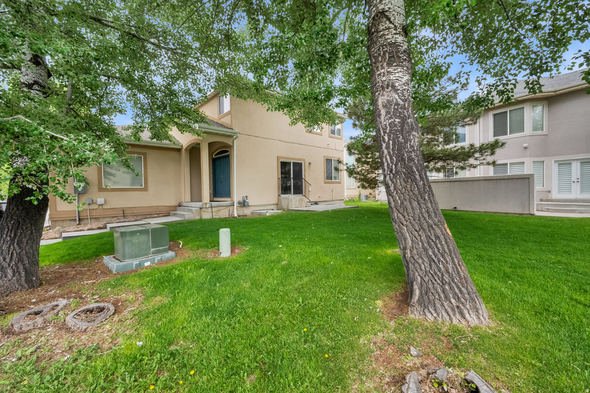 main property photo 25