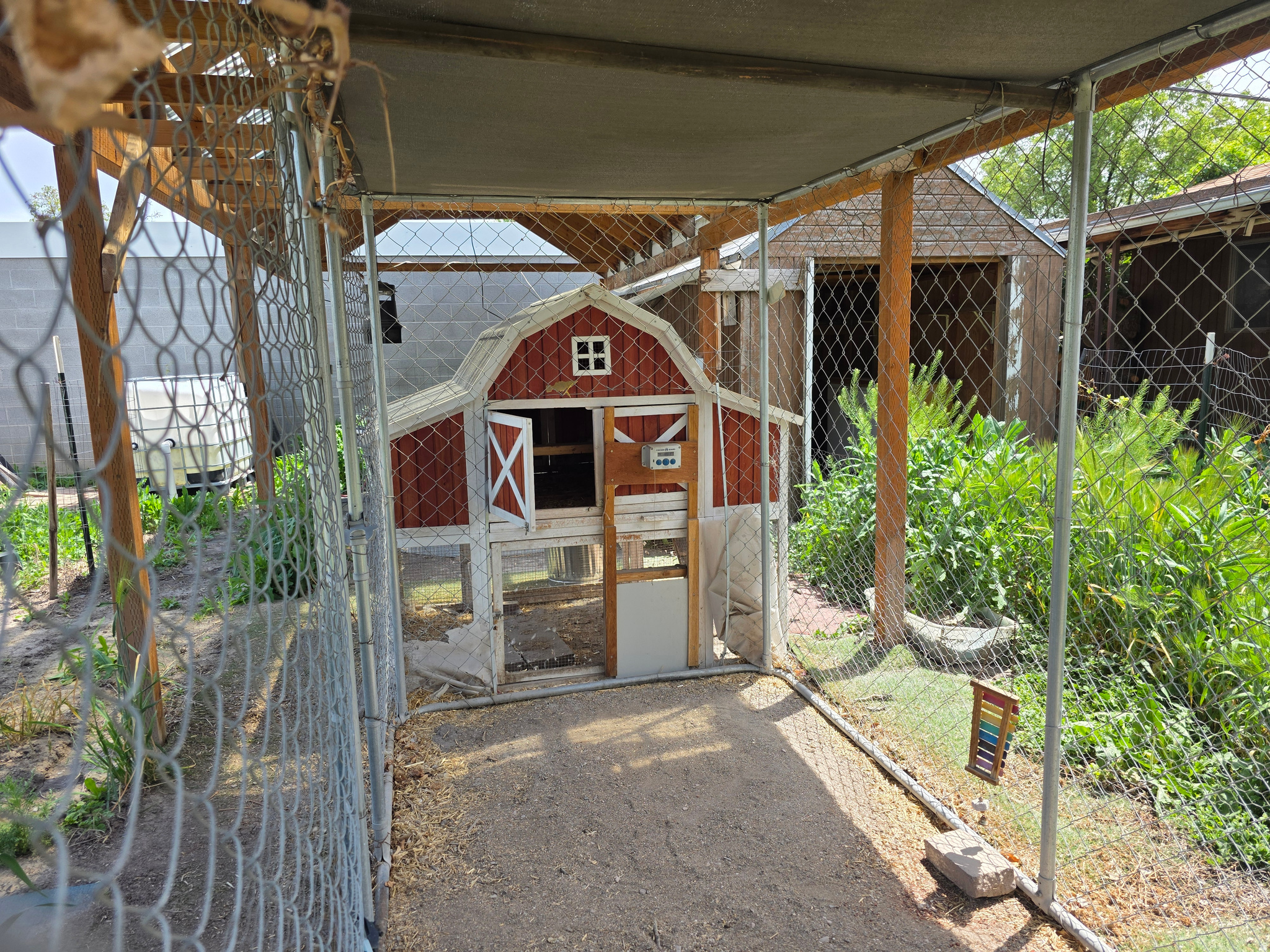 main property photo 41