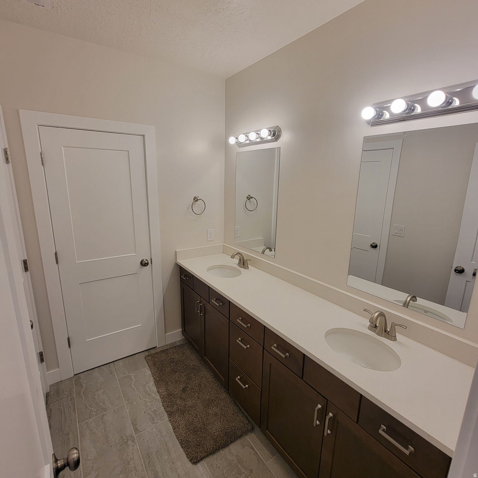 main property photo 76