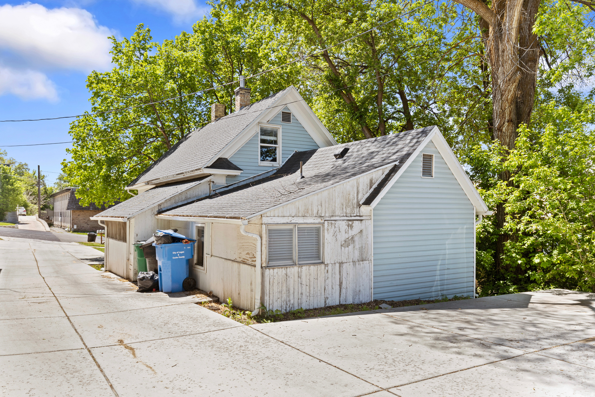 main property photo 8