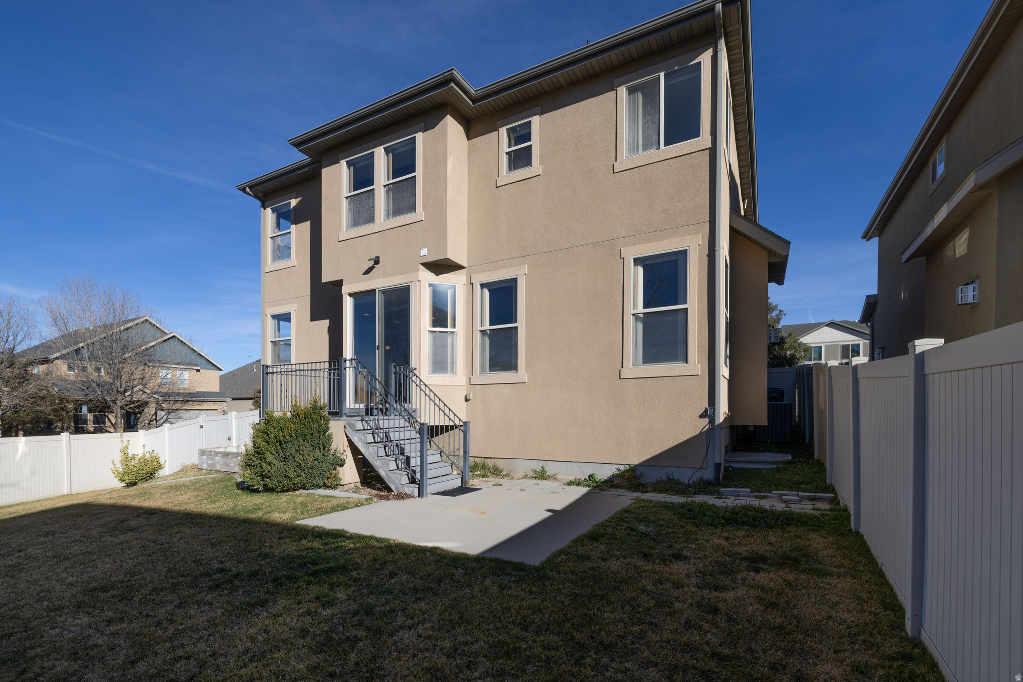 main property photo 31