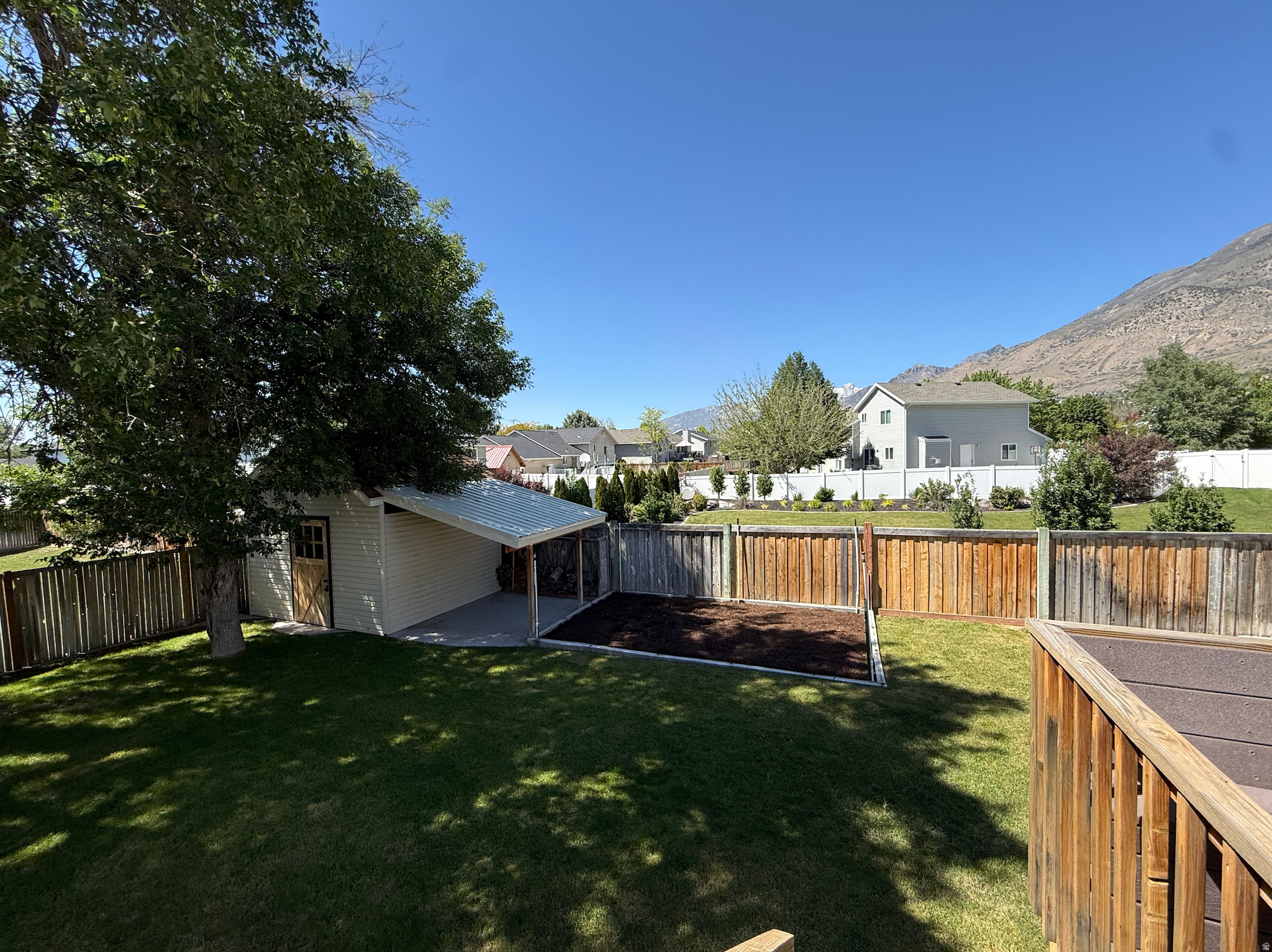 main property photo 16
