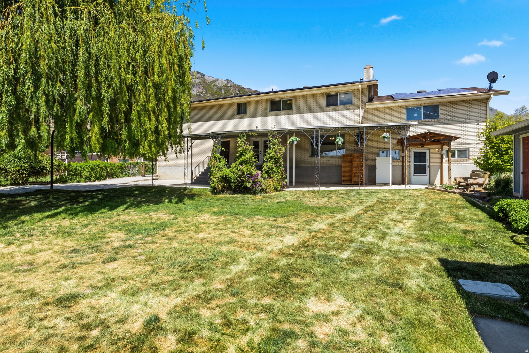 main property photo 37
