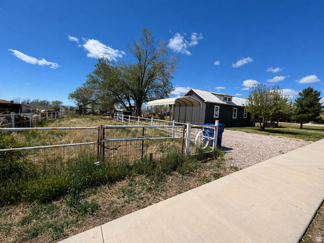 main property photo 23
