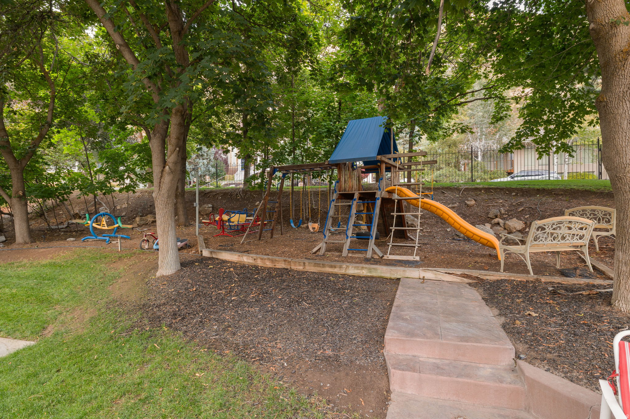 main property photo 60