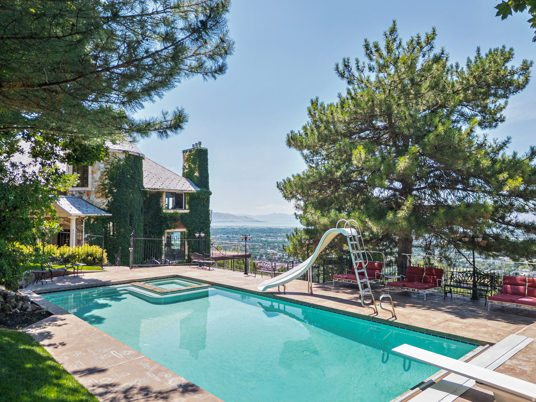 main property photo 77